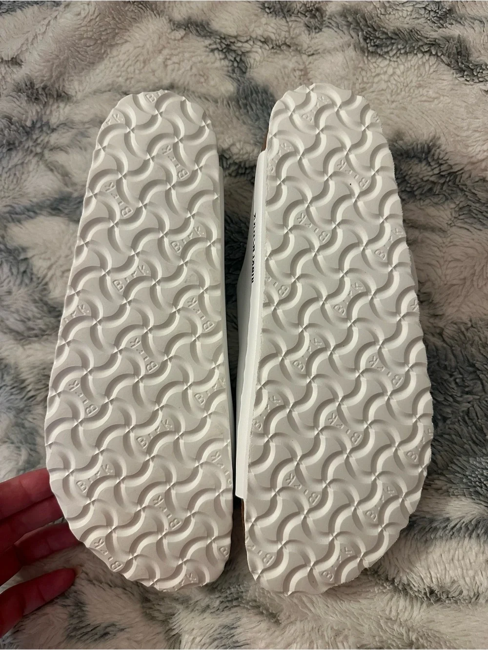 Birkenstock Arizona White buckle sandals nwt